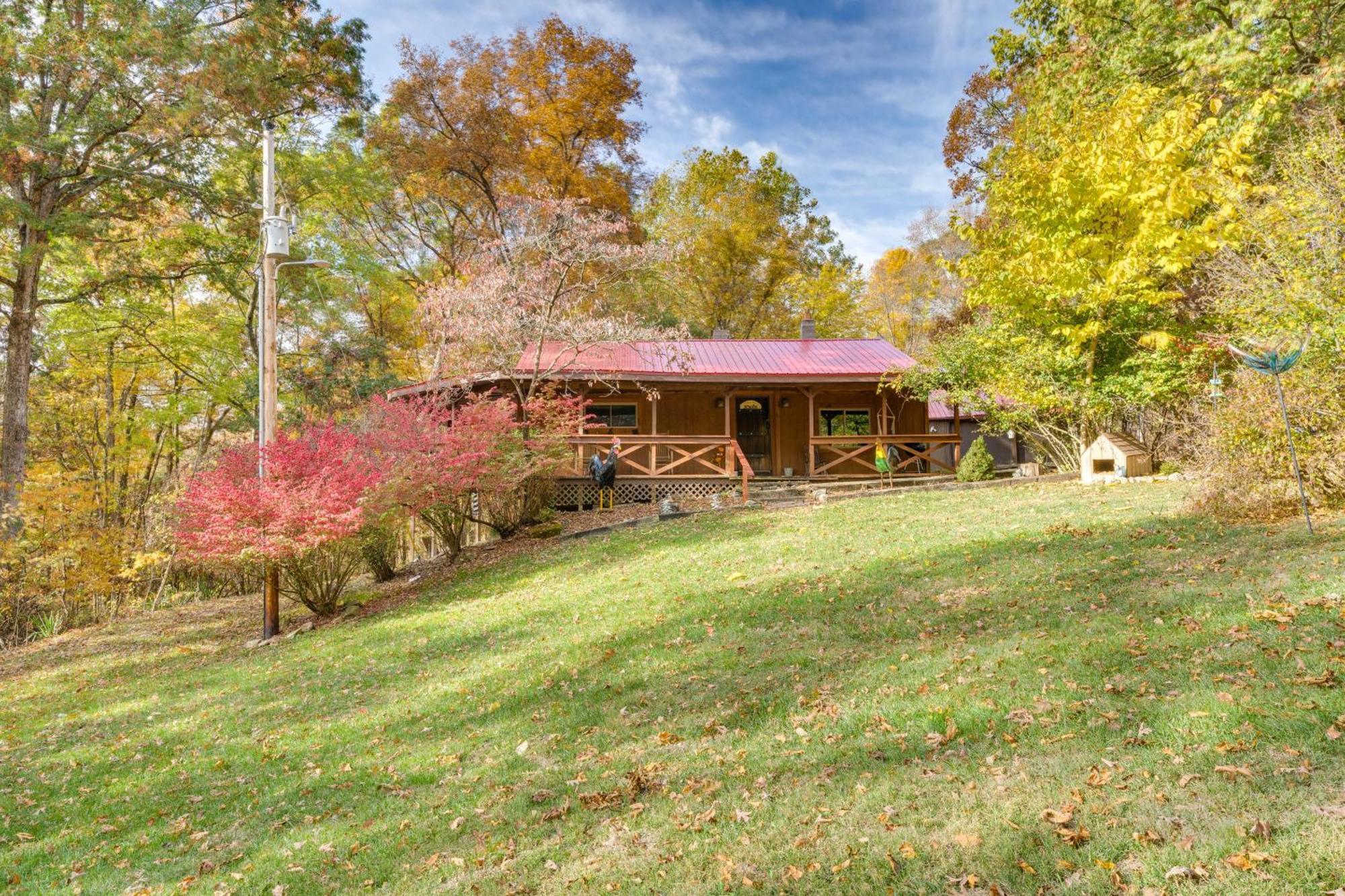 French Lick Getaway With Deck, Grill And Fire Pit! Villa Buitenkant foto